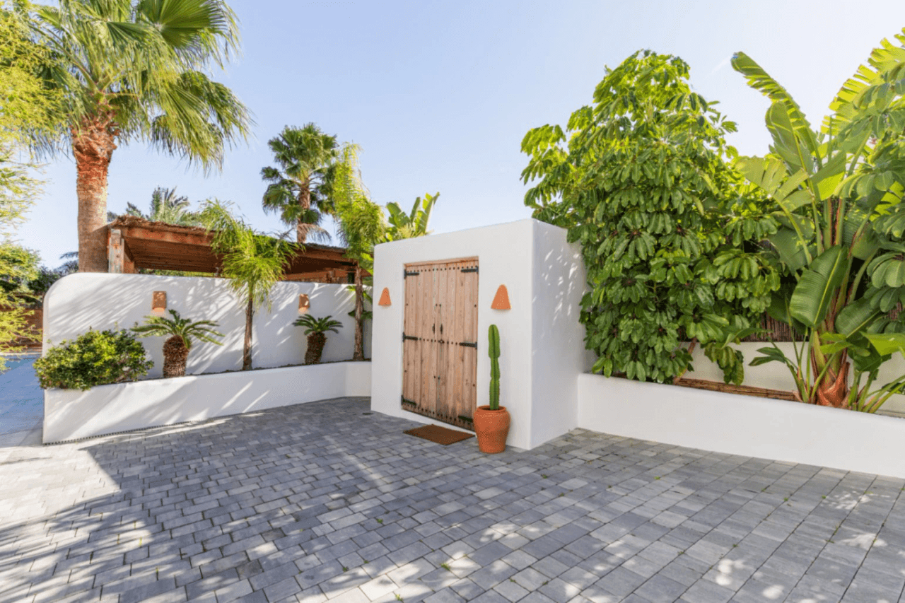 Villa ibicenca entièrement rénovée avec appartement d'invités à Jávea