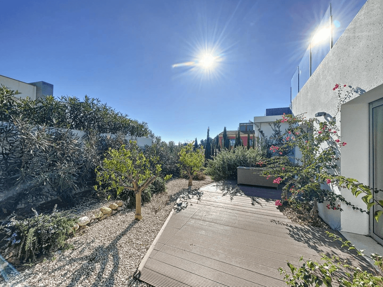 Villa moderne avec vue sur la mer et piscine privée