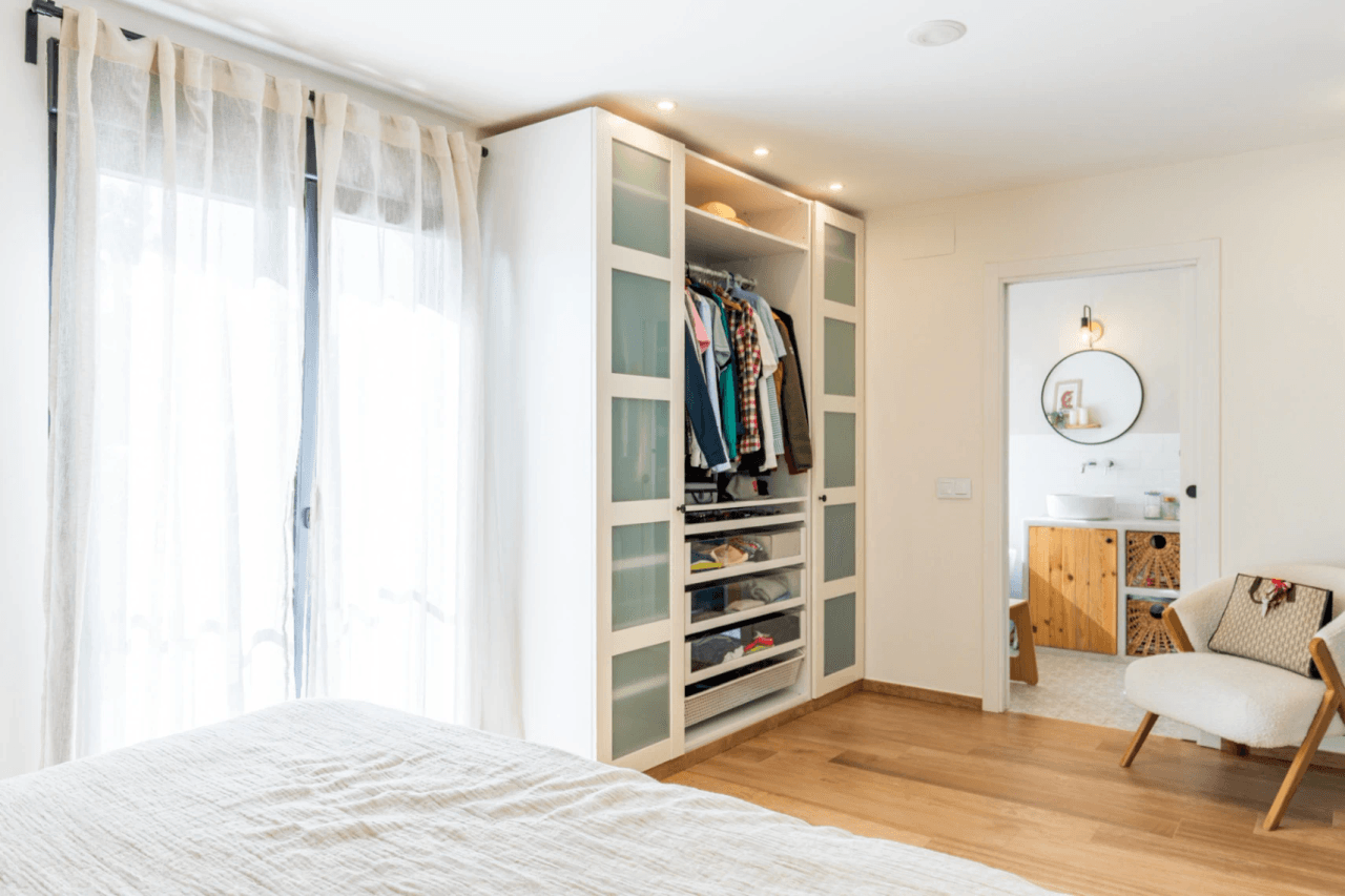 Villa ibicenca entièrement rénovée avec appartement d'invités à Jávea