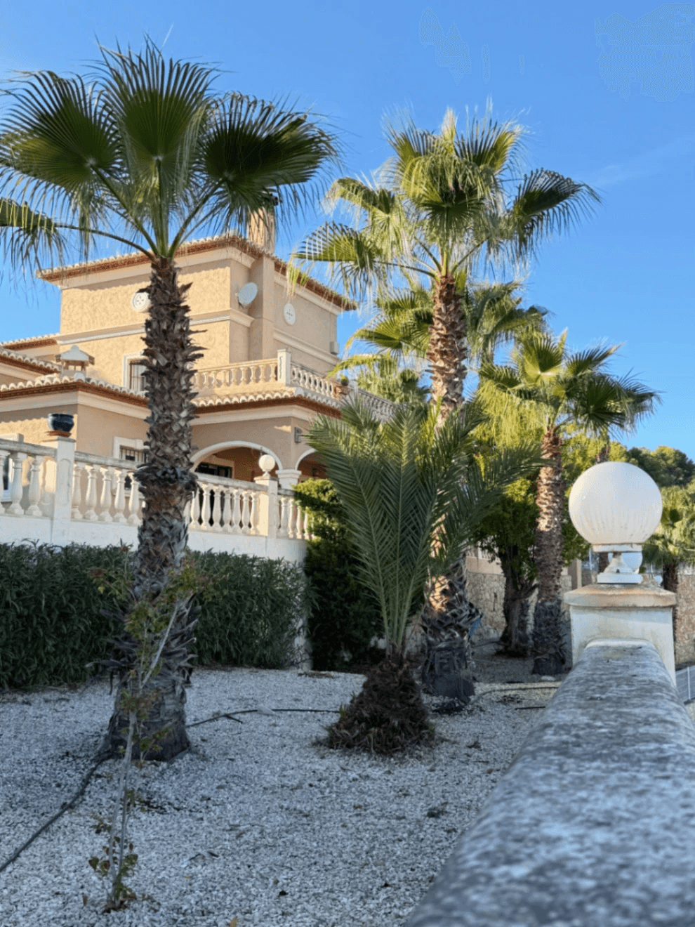 VILLA  SOLIMAR