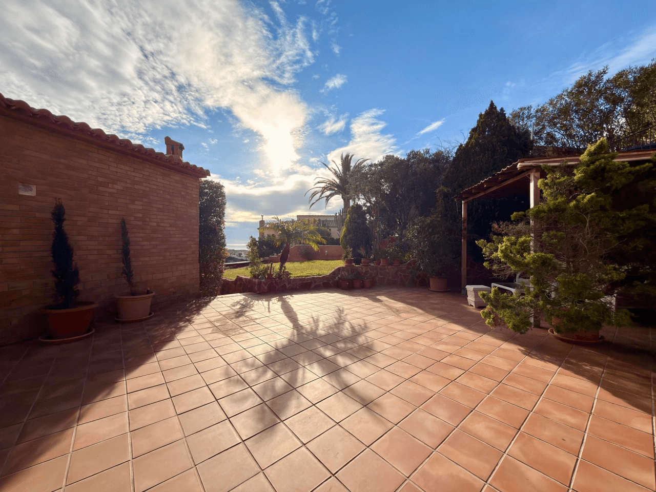 Cumbre del Sol : villa méditerranéenne avec piscine et vue sur la mer