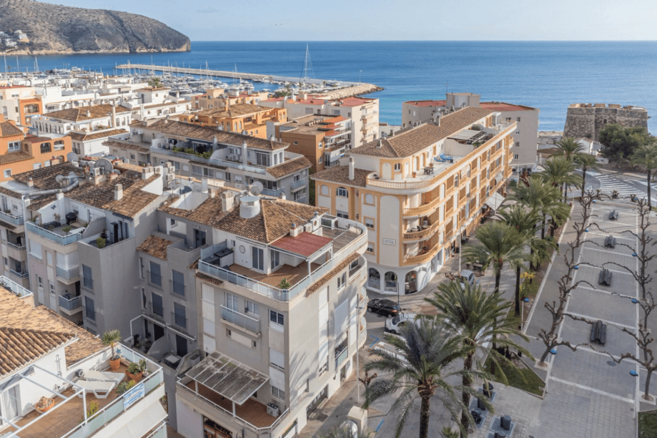 Appartement à vendre au centre de Moraira, 3 chambres.
