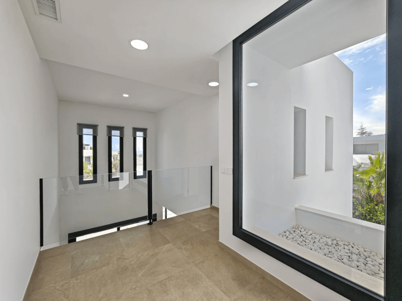 Villa moderne à La Fustera : 3 chambres et piscine privée