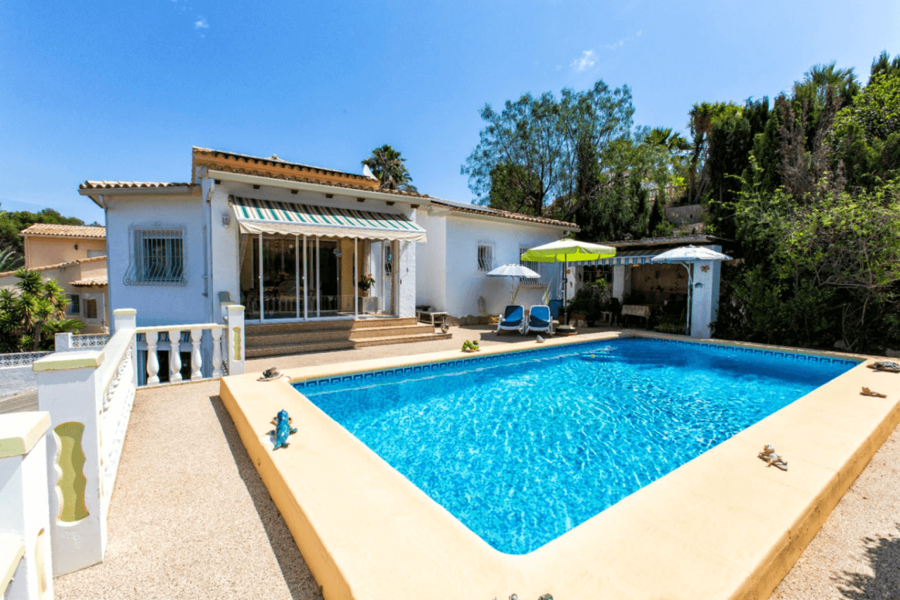 Villa tranquille avec vue sur la montagne à vendre à Calpe