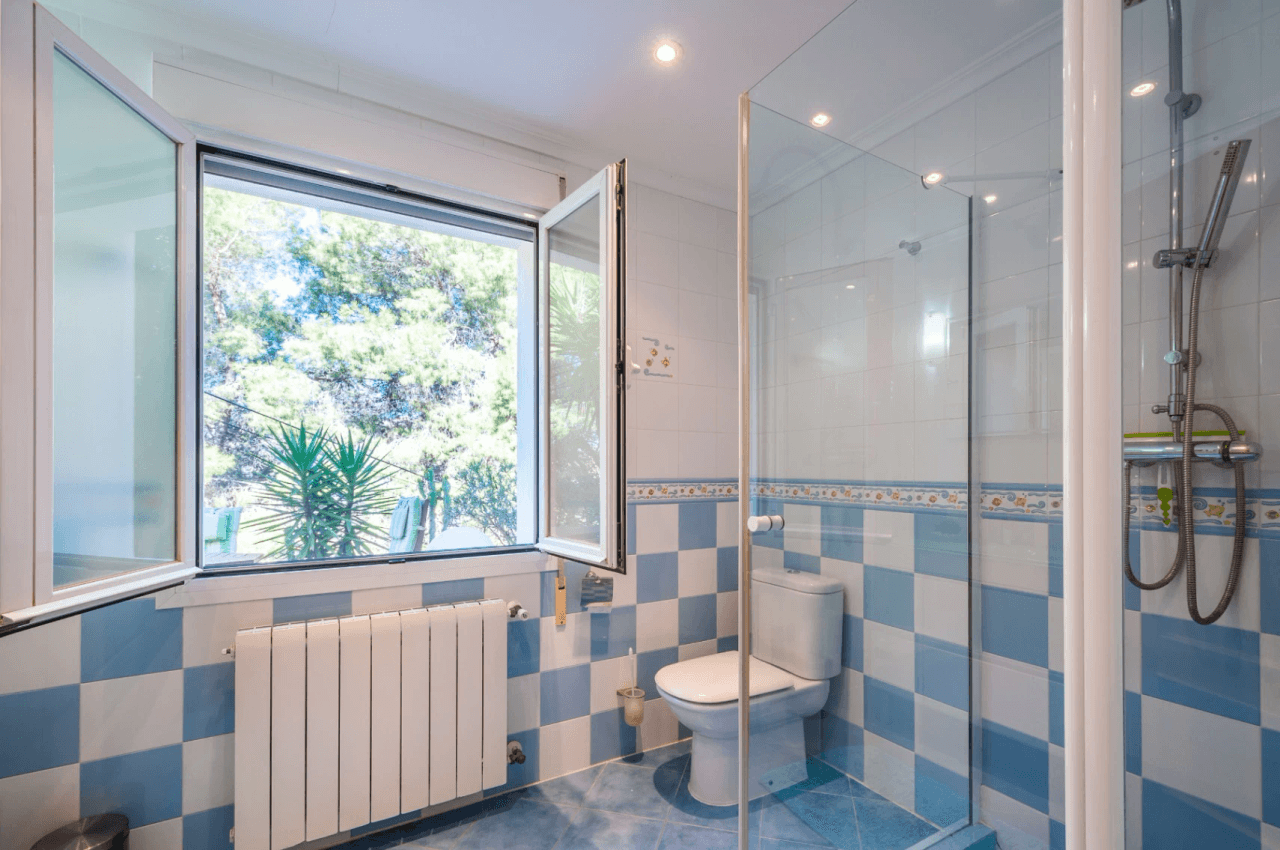 Villa à Benissa avec vue sur la mer et appartement invités séparé