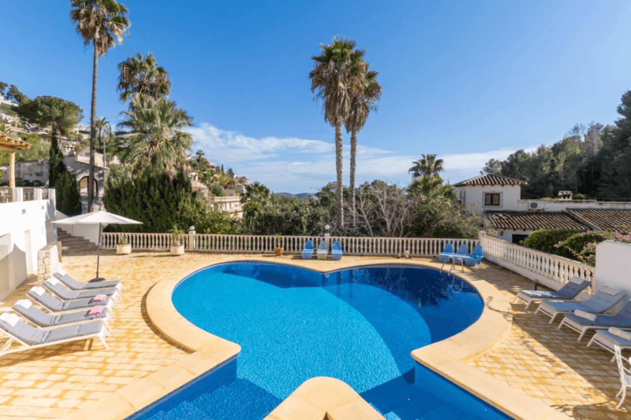 Belle villa spacieuse avec vue sur la mer à vendre à Benimeit, Moraira