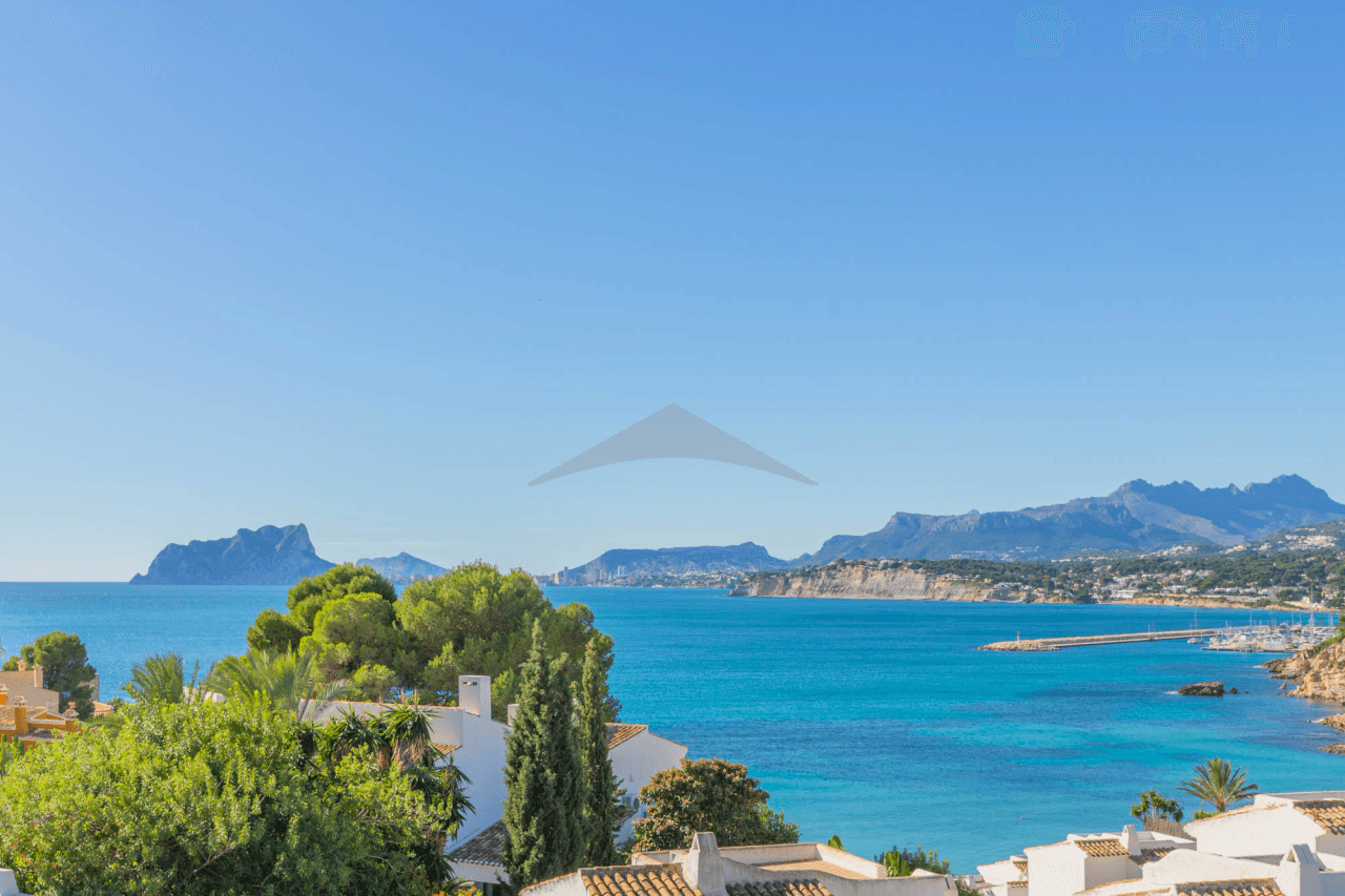 Spectacular Villa For sale Just a Few Steps from El Portet Beach