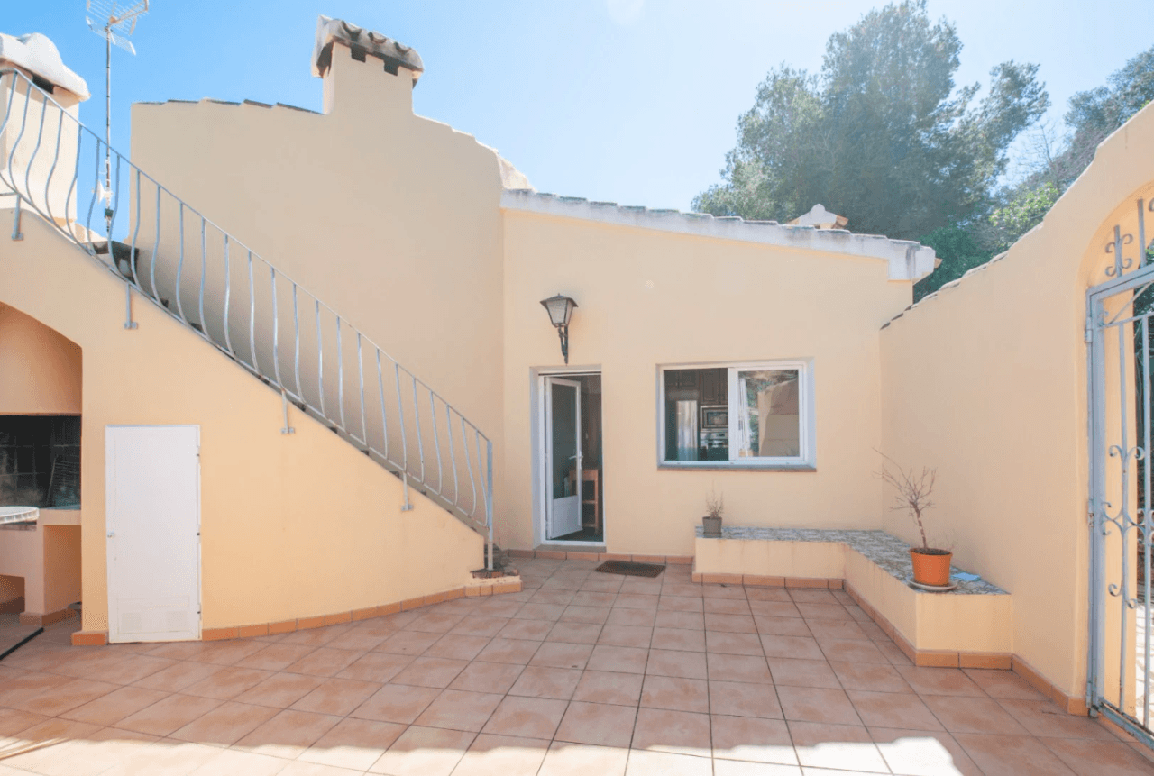 Villa avec vue sur la mer et intimité à Jávea – Costa Nova
