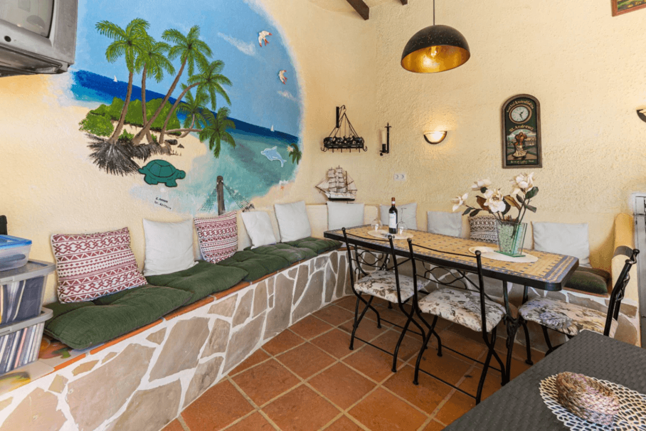 Villa à vendre avec 4 chambres à Benimeit, Moraira.