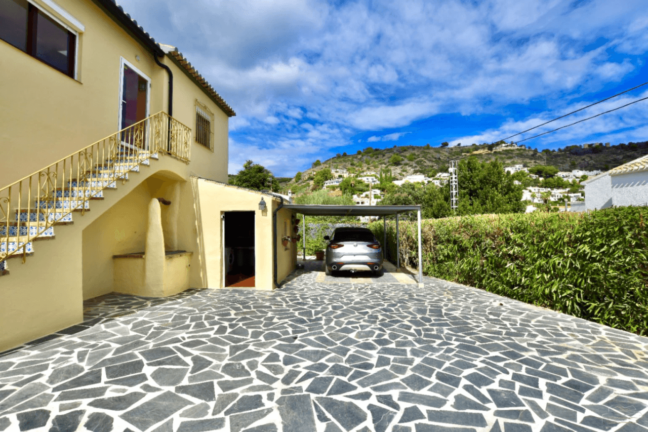 Villa à vendre avec vue sur la mer à Javea Costa Blanca