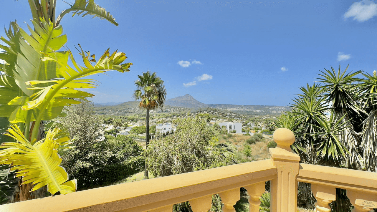 Magnifique villa de luxe à vendre à Javea avec vue sur la mer et le Montgó.