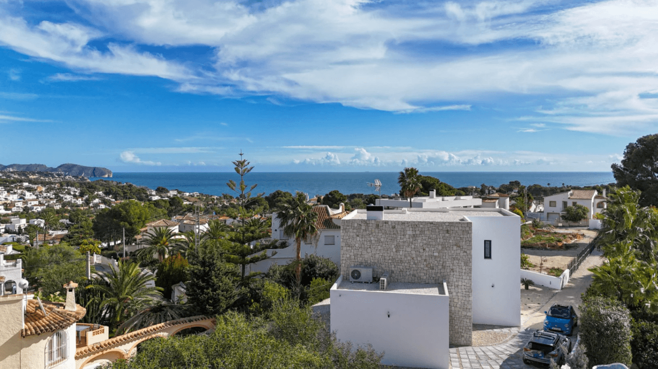 Villa moderne à La Fustera : 3 chambres et piscine privée