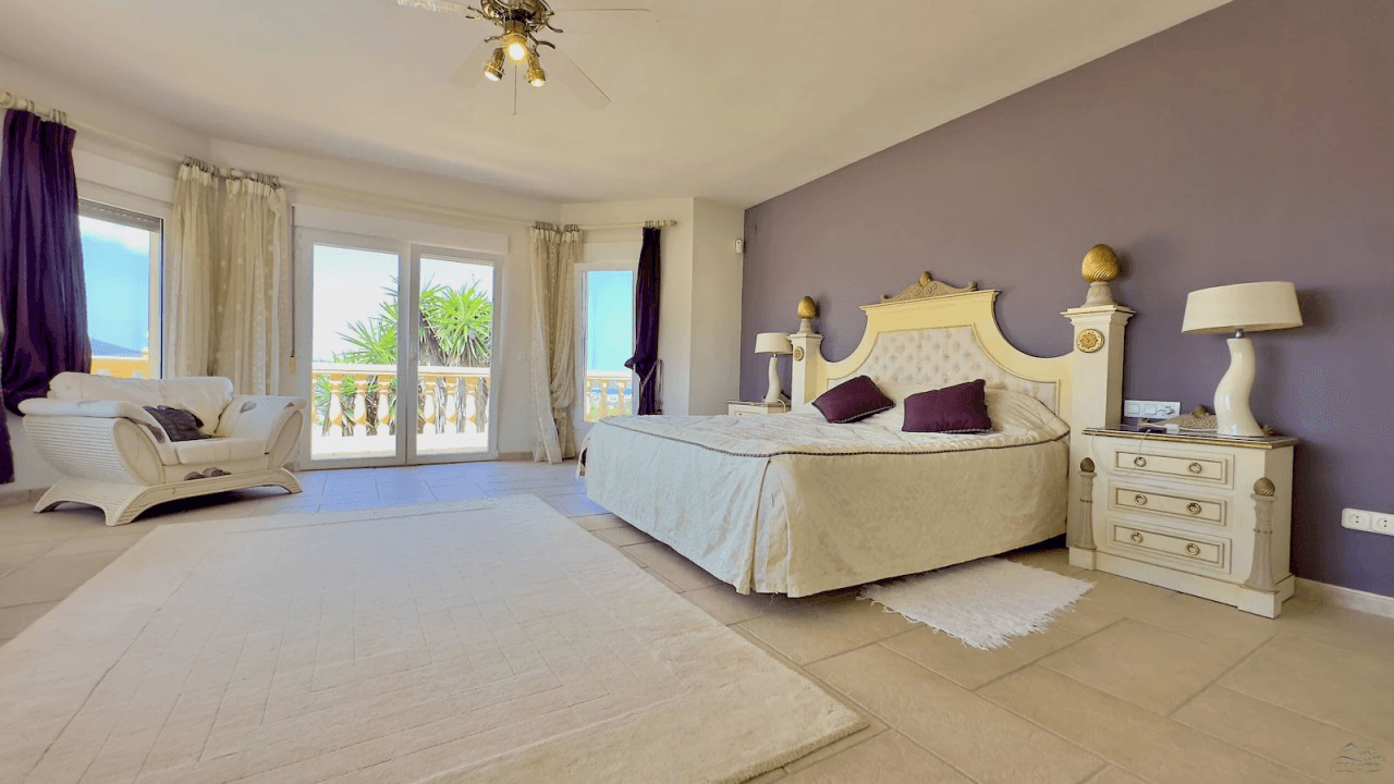 Magnifique villa de luxe à vendre à Javea avec vue sur la mer et le Montgó.