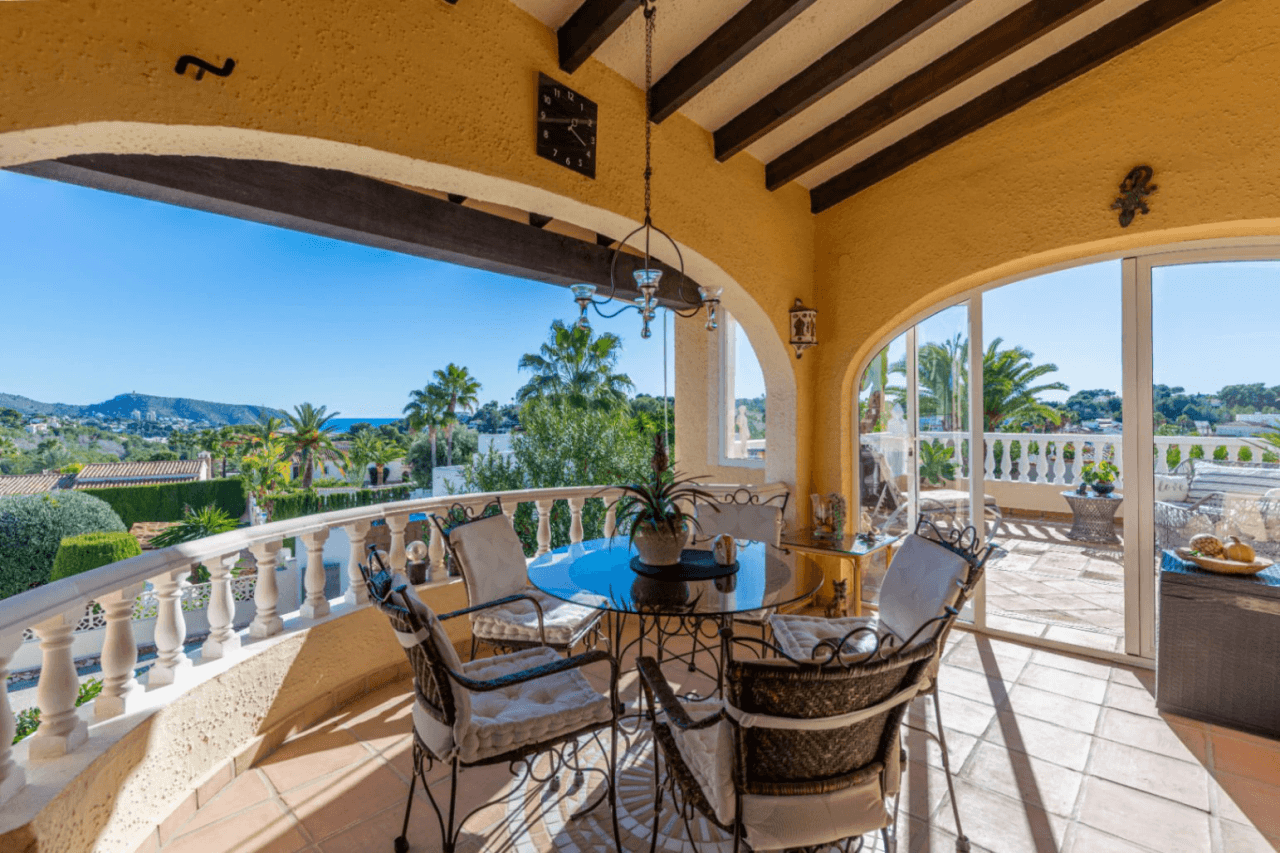 Villa à vendre avec 4 chambres à Benimeit, Moraira.