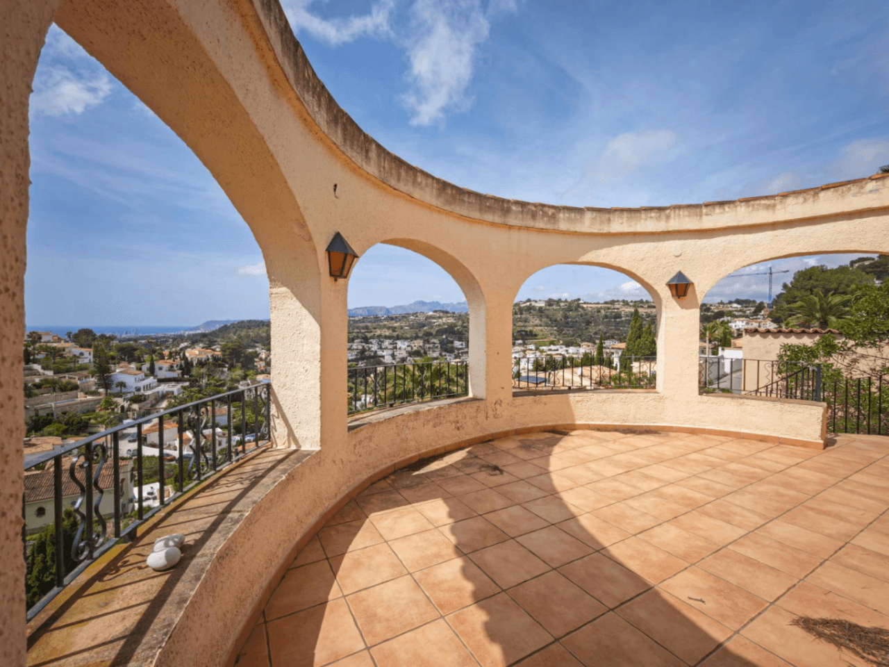 Vente de villa à rénover à Montemar, Benissa avec 3 chambres.