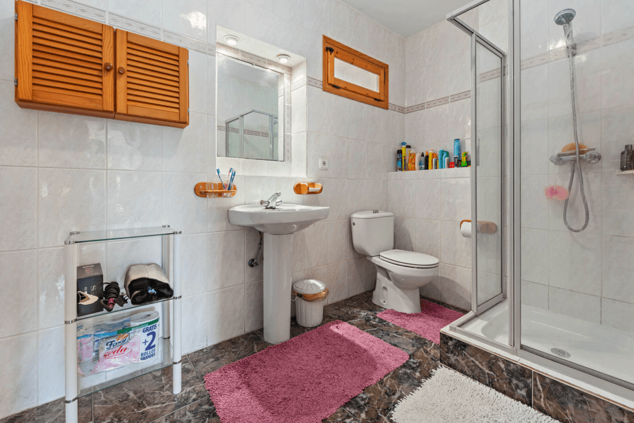 Villa à vendre à Benissa, Montemar, avec piscine privée.