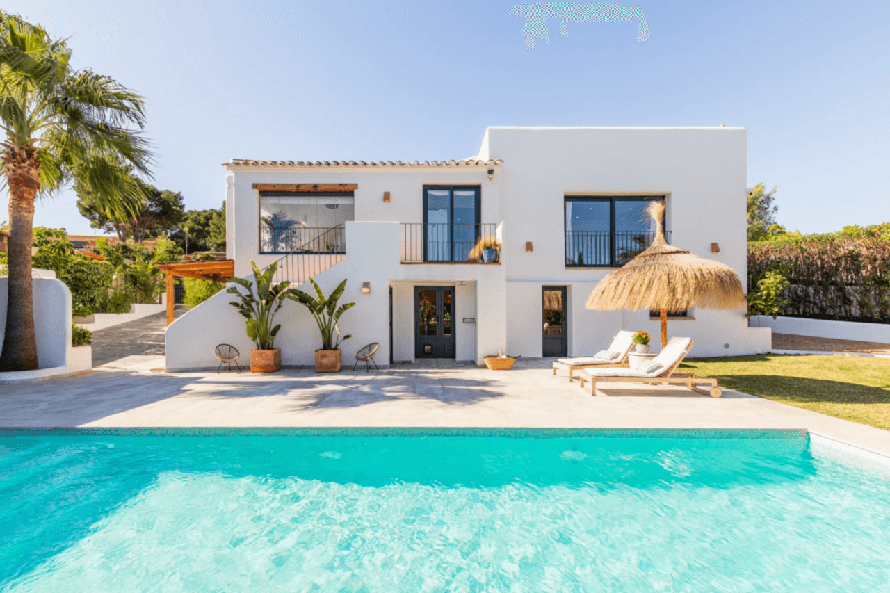 Villa ibicenca entièrement rénovée avec appartement d'invités à Jávea