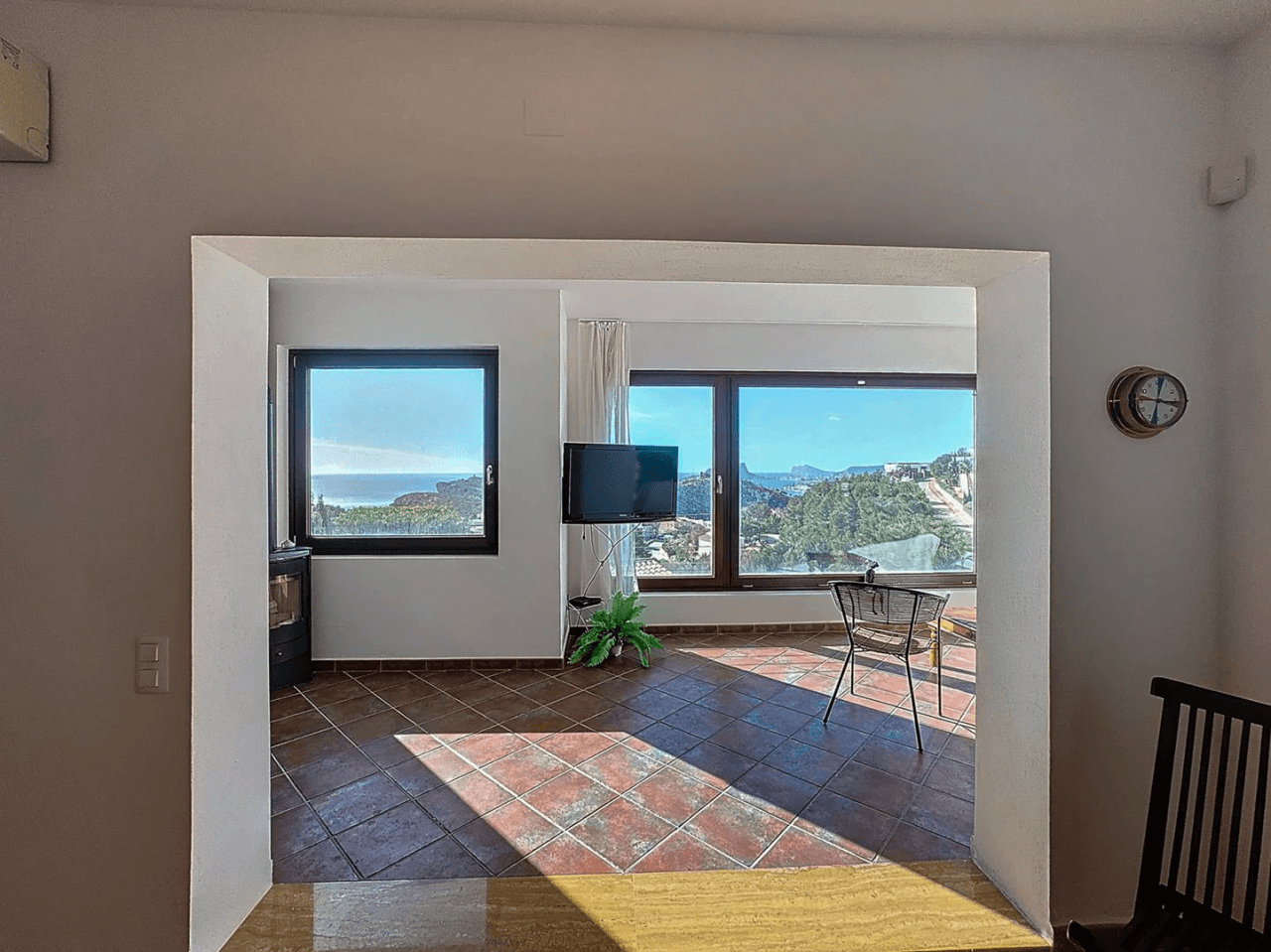 Villa Cumbre del Sol avec vue sur la mer et piscine privée