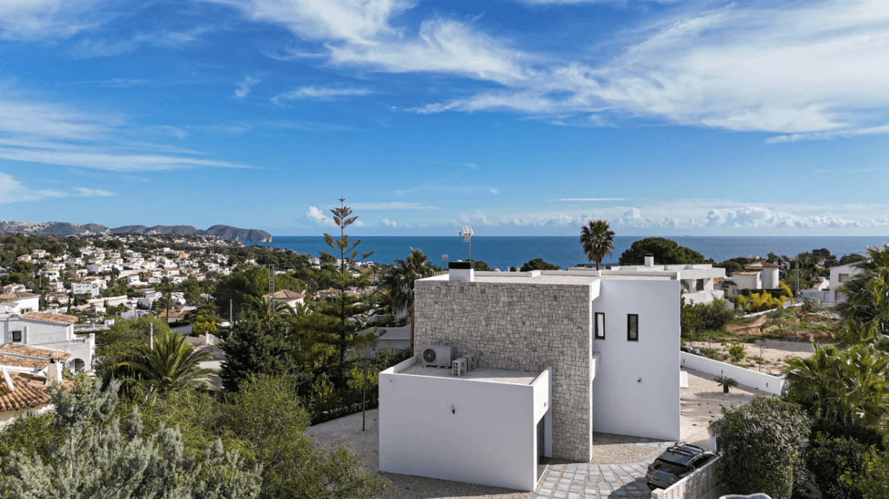 Villa moderne à La Fustera : 3 chambres et piscine privée