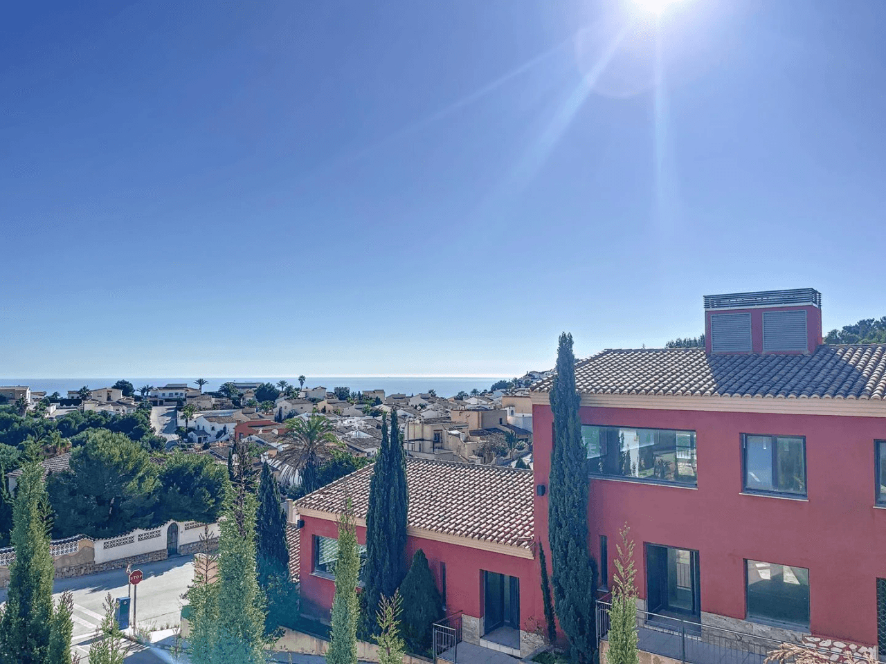Villa moderne avec vue sur la mer et piscine privée