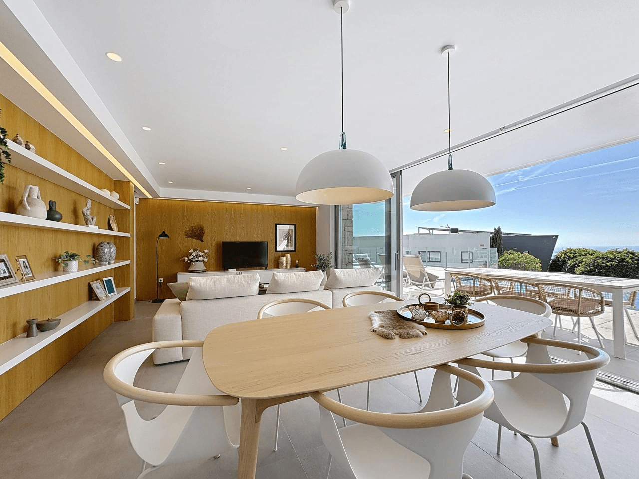 Villa moderne Cumbre del Sol avec vue sur la mer