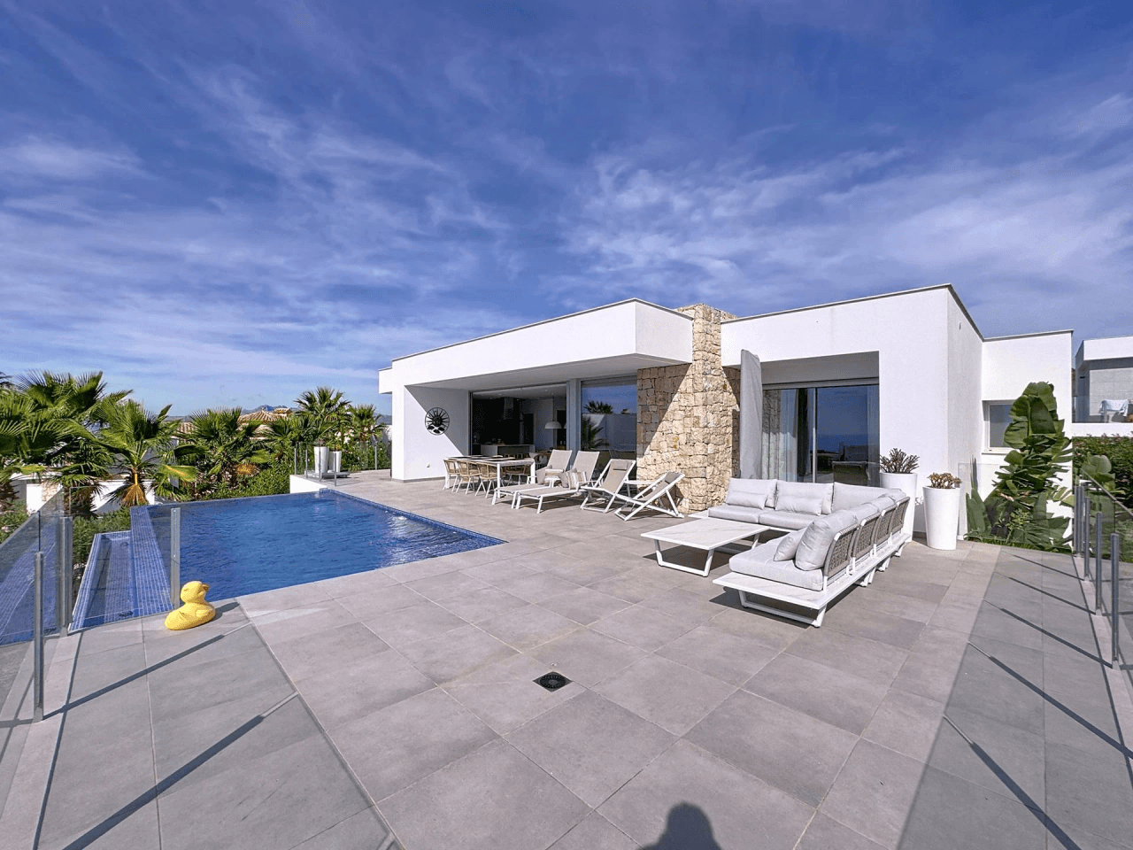 Villa moderne Cumbre del Sol avec vue sur la mer