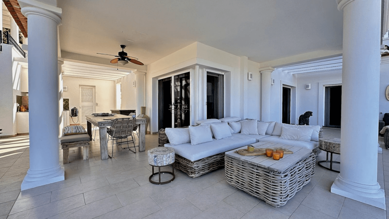 Excellente villa à vendre avec vue sur la mer à Piver - Javea