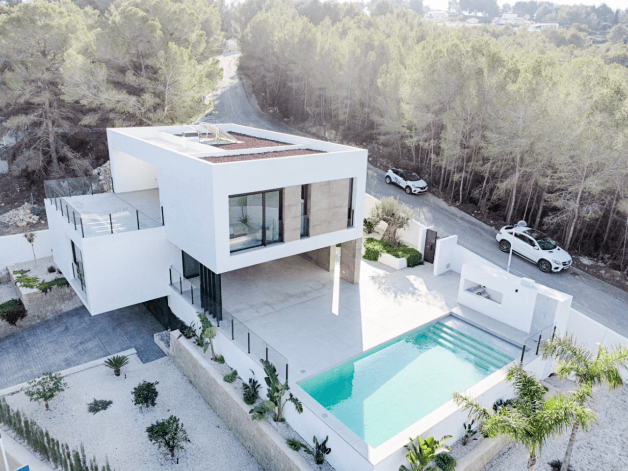 VILLA NOUVELLEMENT CONSTRUITE À TEULADA, SITUÉE DANS LE QUARTIER DE BENIMEIT