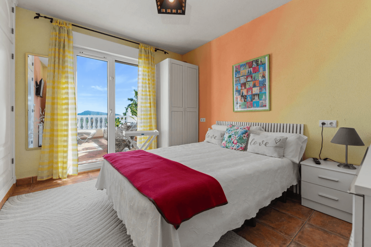 Villa à vendre avec 4 chambres à Benimeit, Moraira.