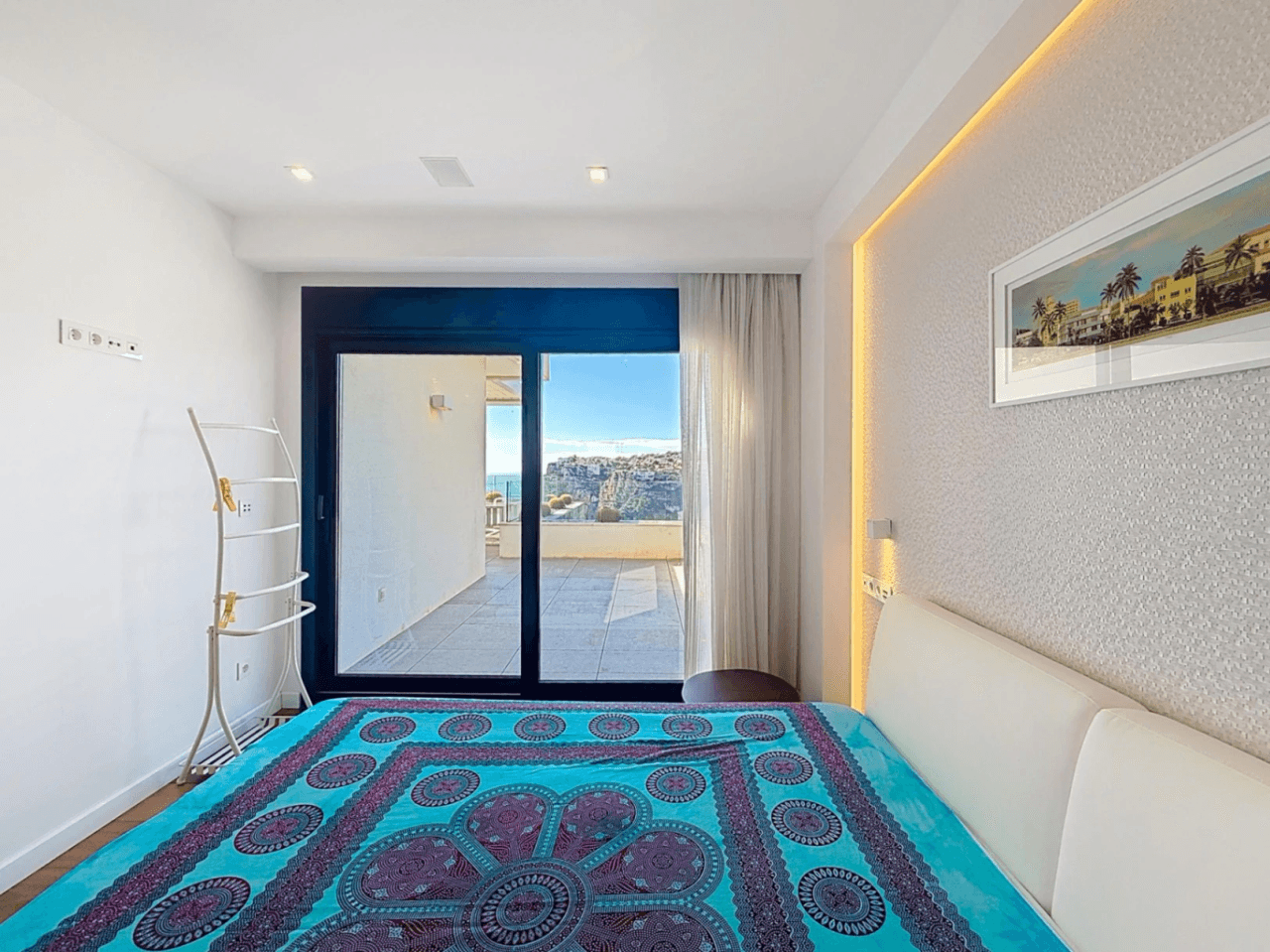 Cumbre del Sol penthouse moderne de luxe avec vue sur les falaises et la mer