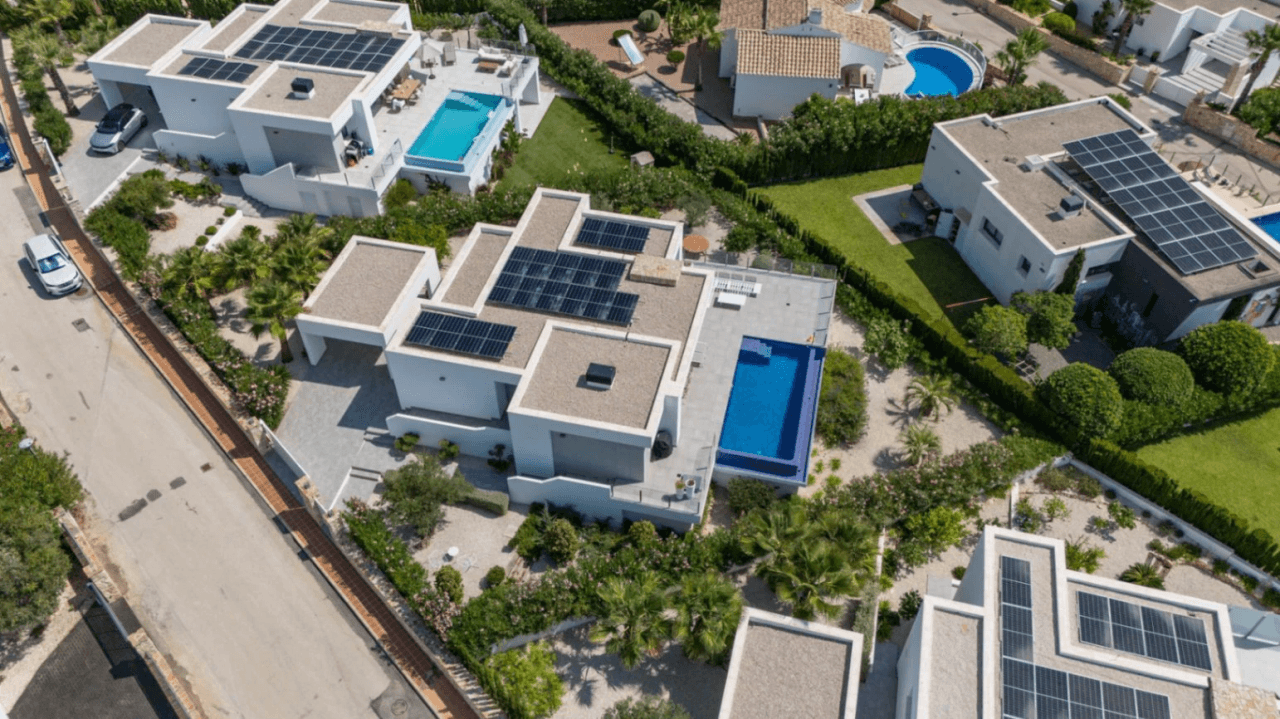 Villa moderne Cumbre del Sol avec vue sur la mer