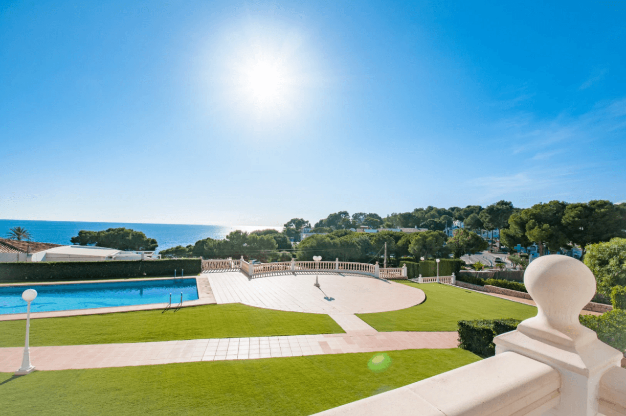 Encantador apartamento con impresionantes vistas al mar en Moraira