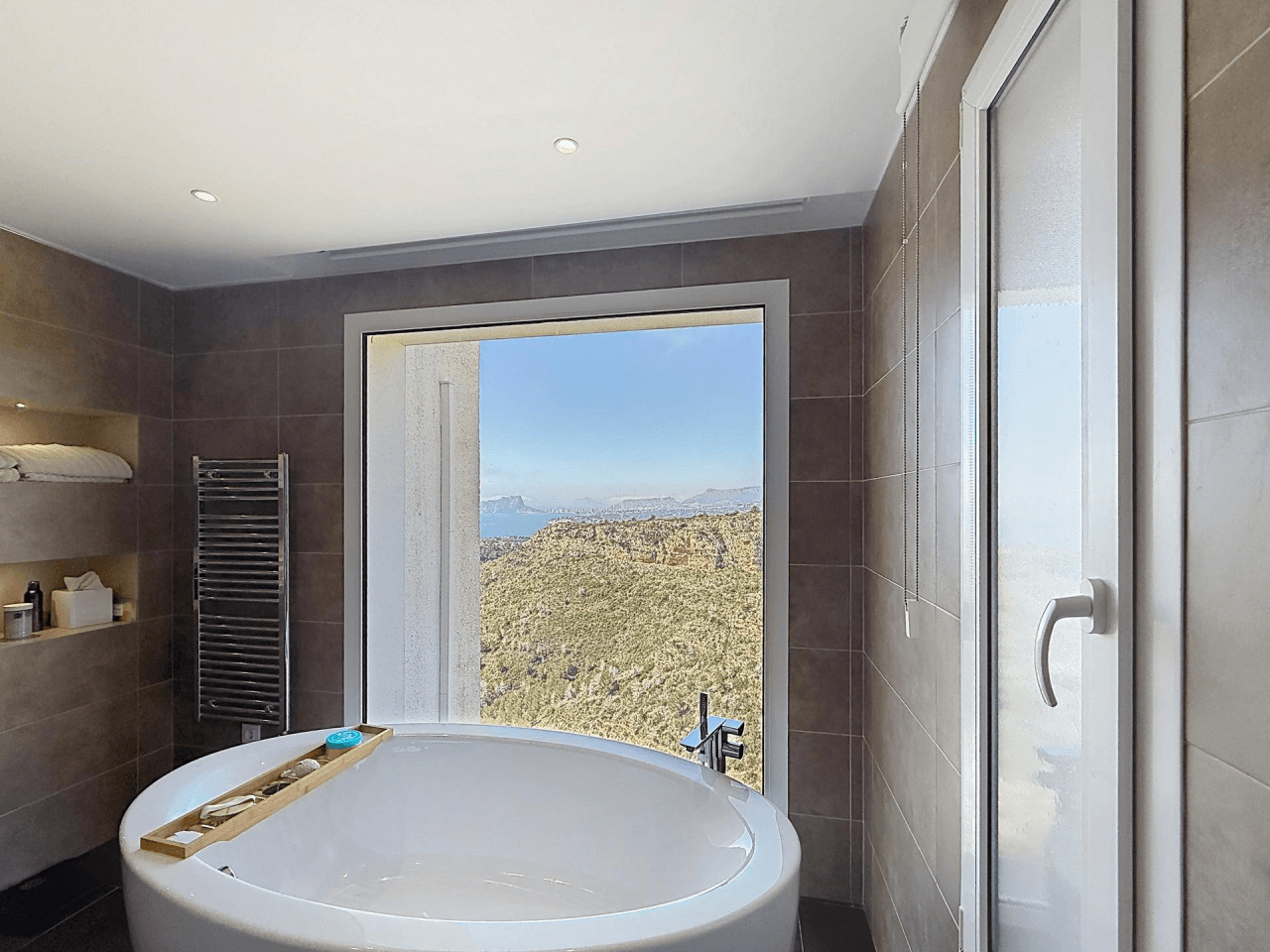 Cumbre del Sol, villa de luxe avec vues panoramiques sur la mer à Magnolias