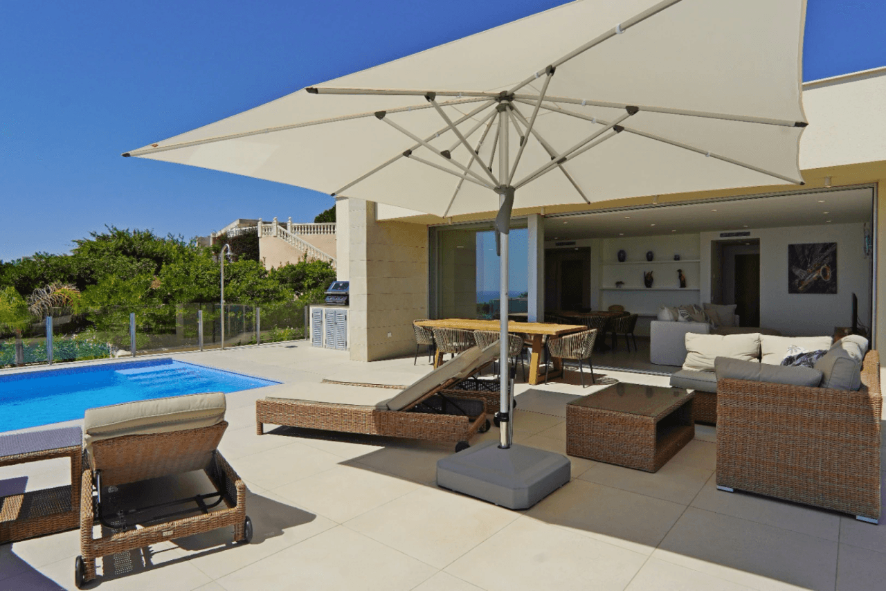 Villa moderne Cumbre del Sol avec vue sur la mer