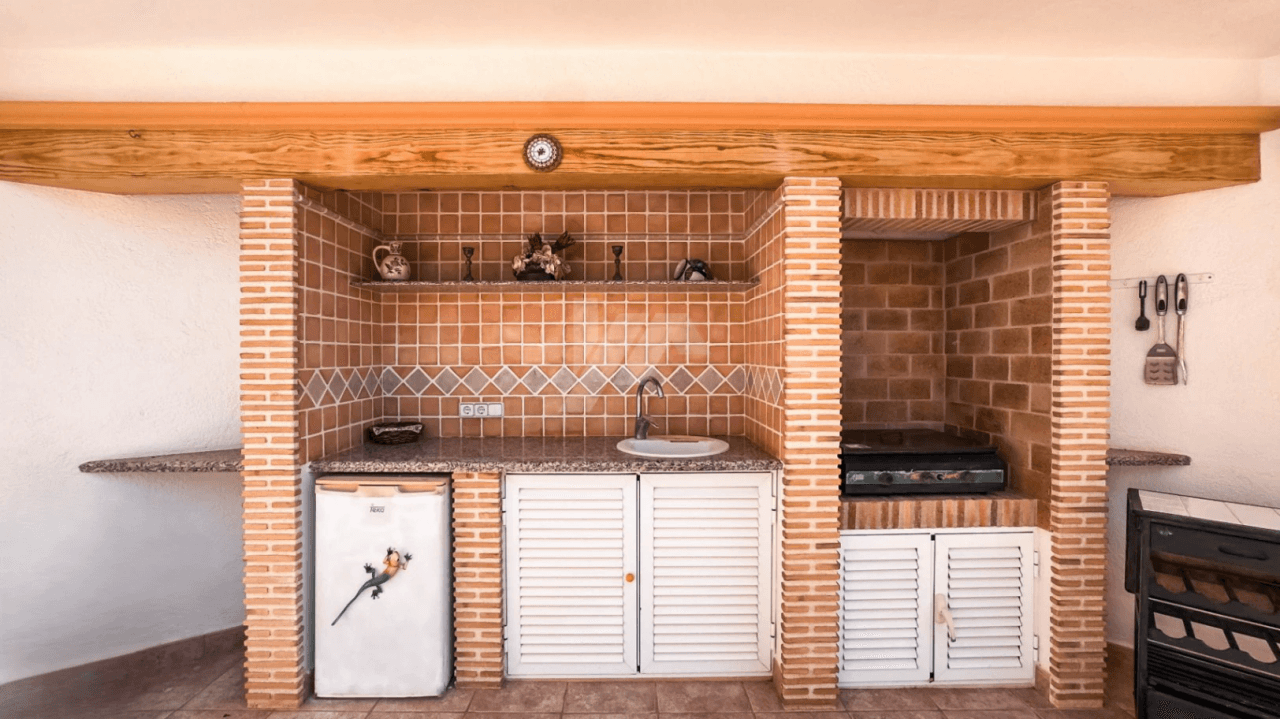 Villa de lujo en venta en Moraira con vistas al mar.