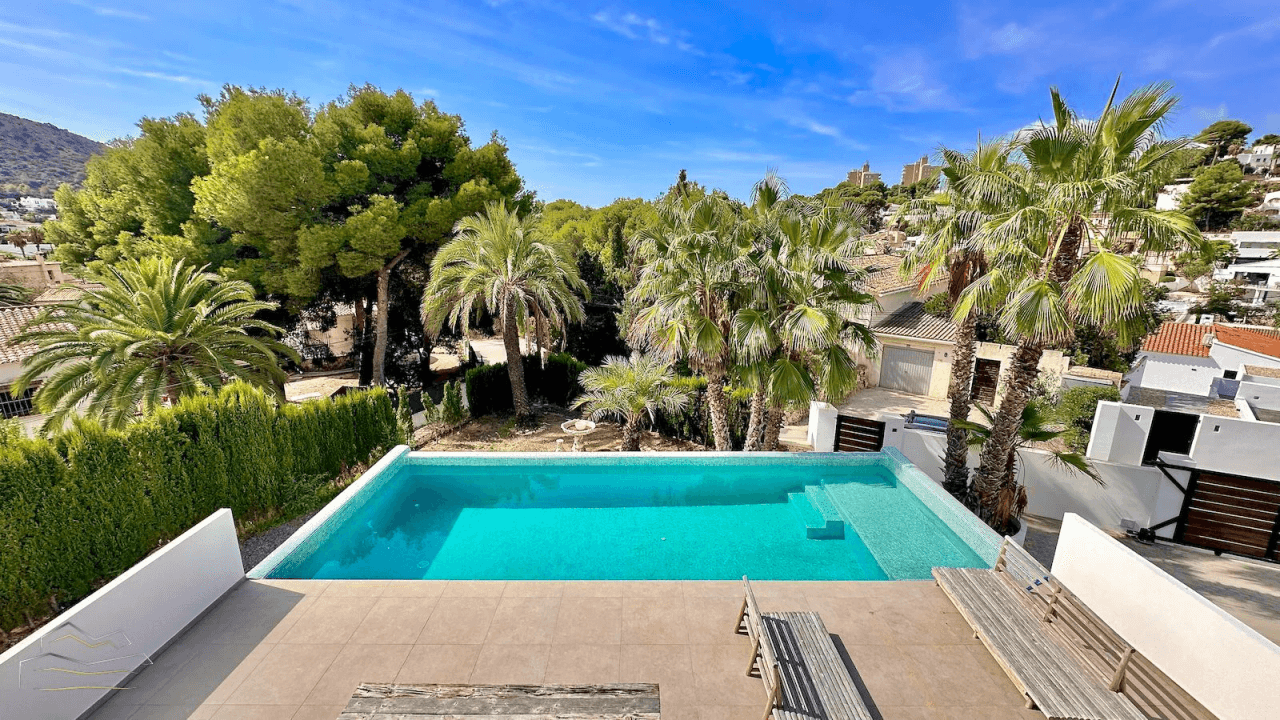 Villa entièrement rénovée à vendre à El Portet de Moraira - Costa Blanca