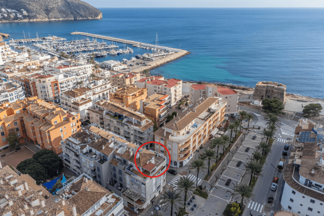 Appartement à vendre au centre de Moraira, 3 chambres.