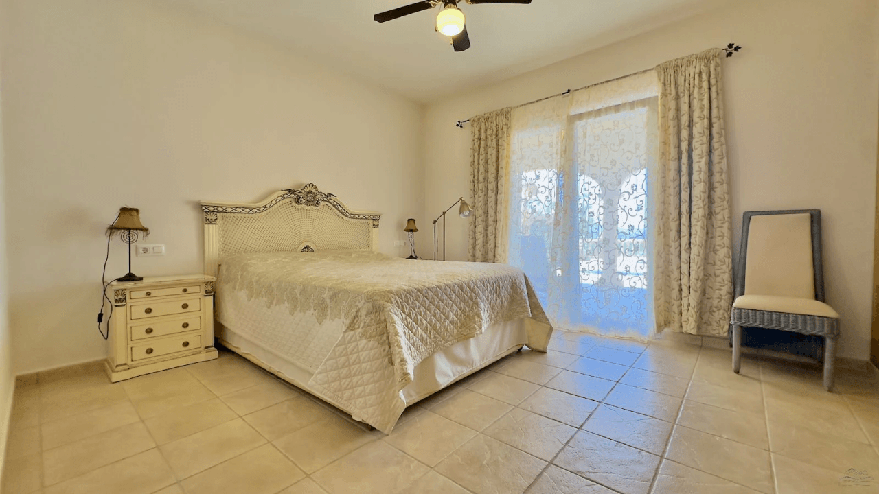 Magnifique villa de luxe à vendre à Javea avec vue sur la mer et le Montgó.