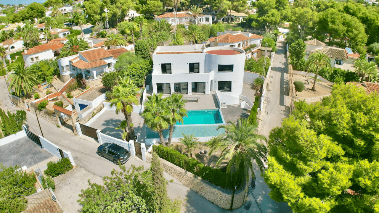 Villa entièrement rénovée à vendre à El Portet de Moraira - Costa Blanca