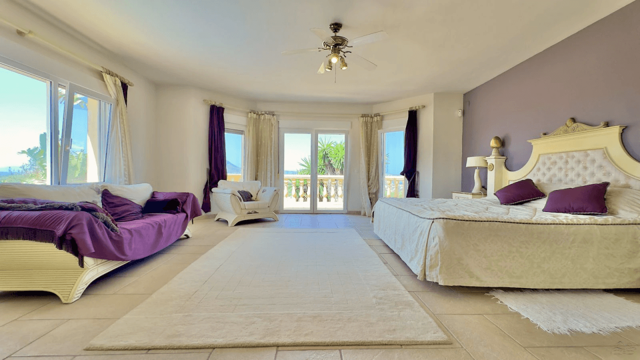 Magnifique villa de luxe à vendre à Javea avec vue sur la mer et le Montgó.