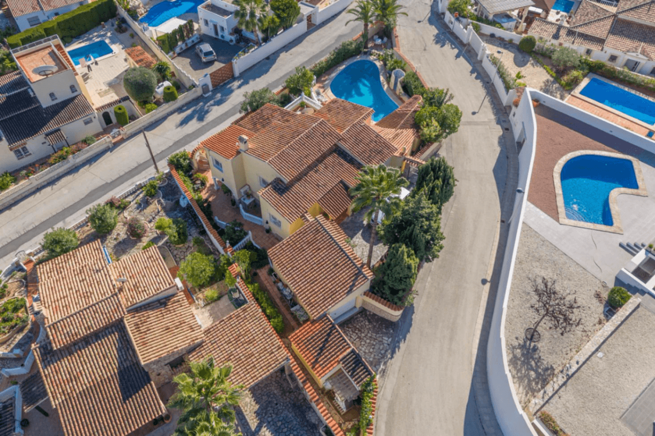 Villa à vendre avec 4 chambres à Benimeit, Moraira.
