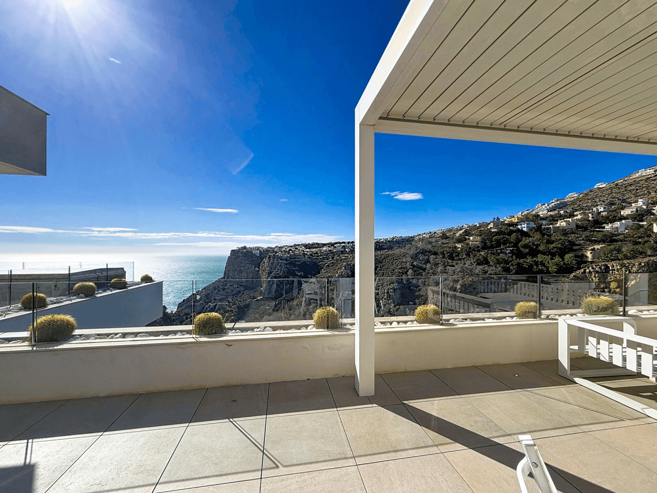 Cumbre del Sol penthouse moderne de luxe avec vue sur les falaises et la mer