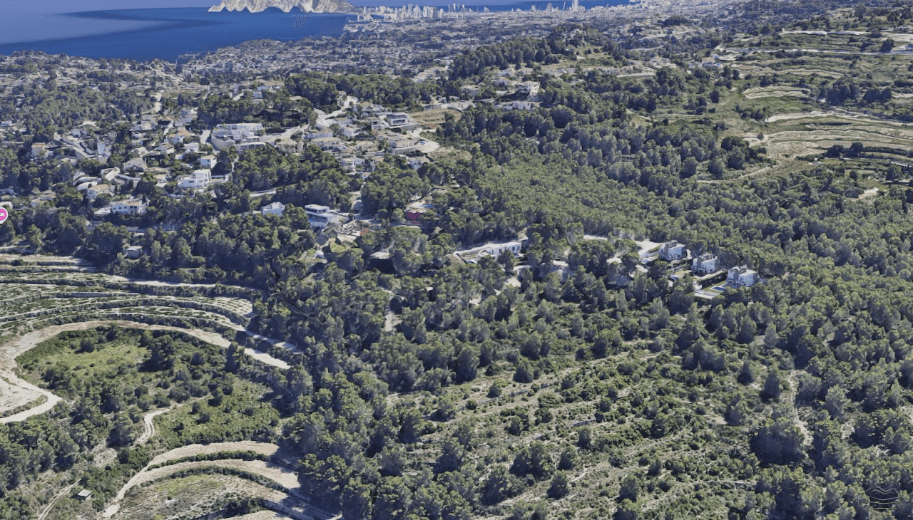Städtisches Grundstück zu verkaufen in Moraira mit Panoramablick.