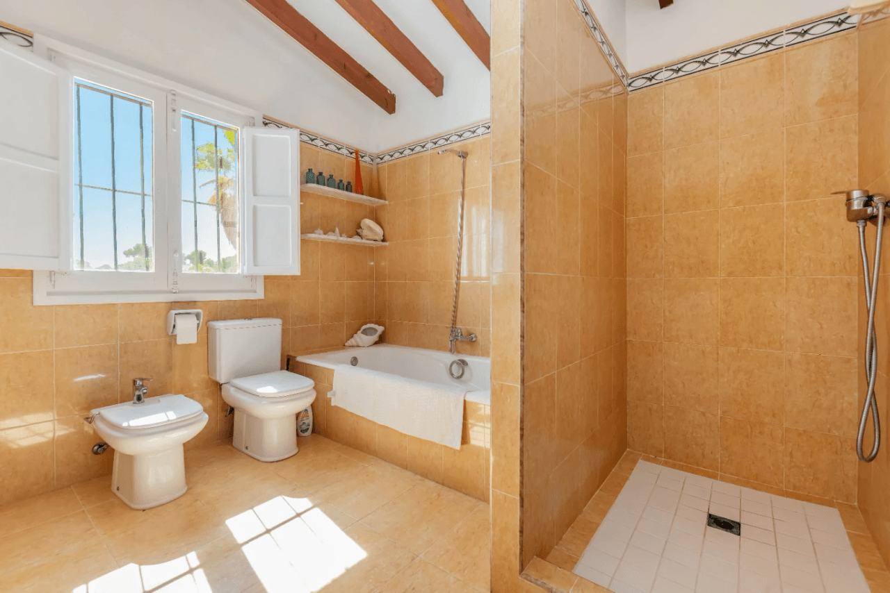Villa à vendre à Moraira avec 4 chambres et piscine privée