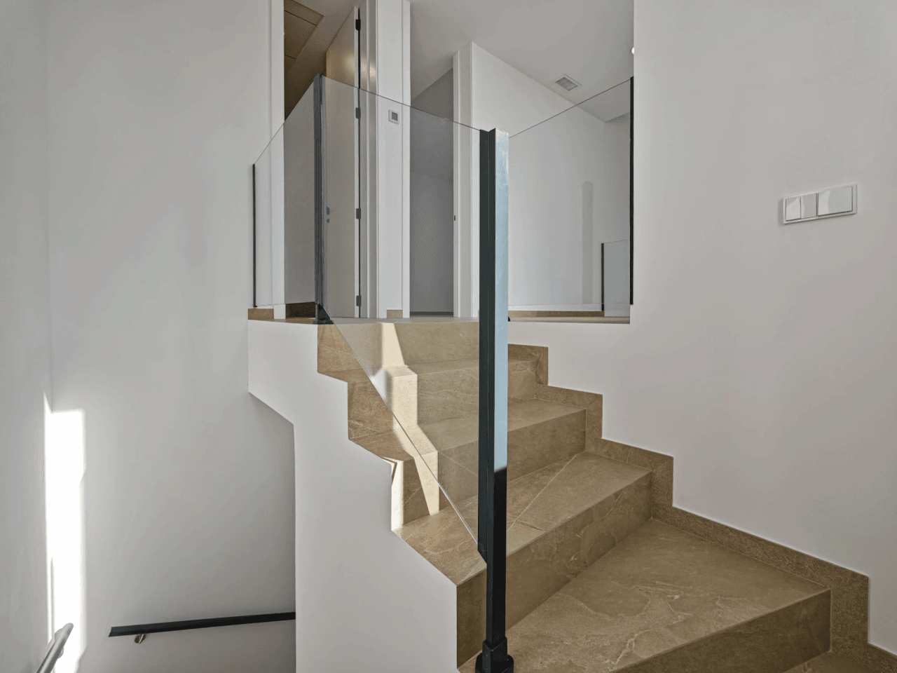 Villa moderne à La Fustera : 3 chambres et piscine privée