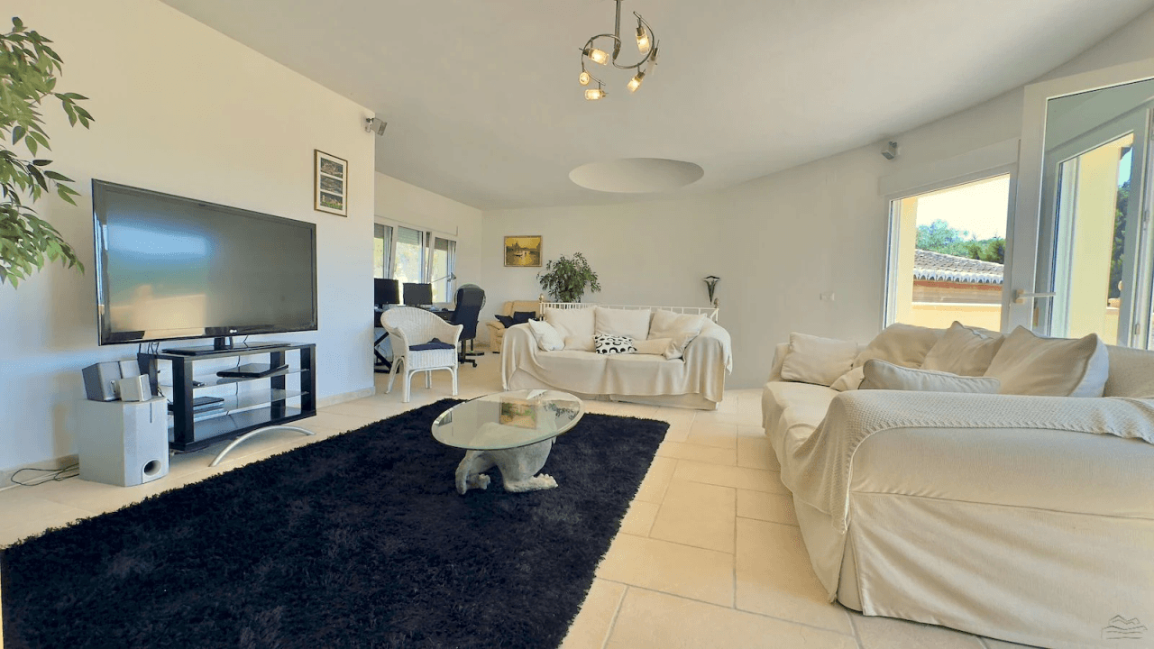 Magnifique villa de luxe à vendre à Javea avec vue sur la mer et le Montgó.