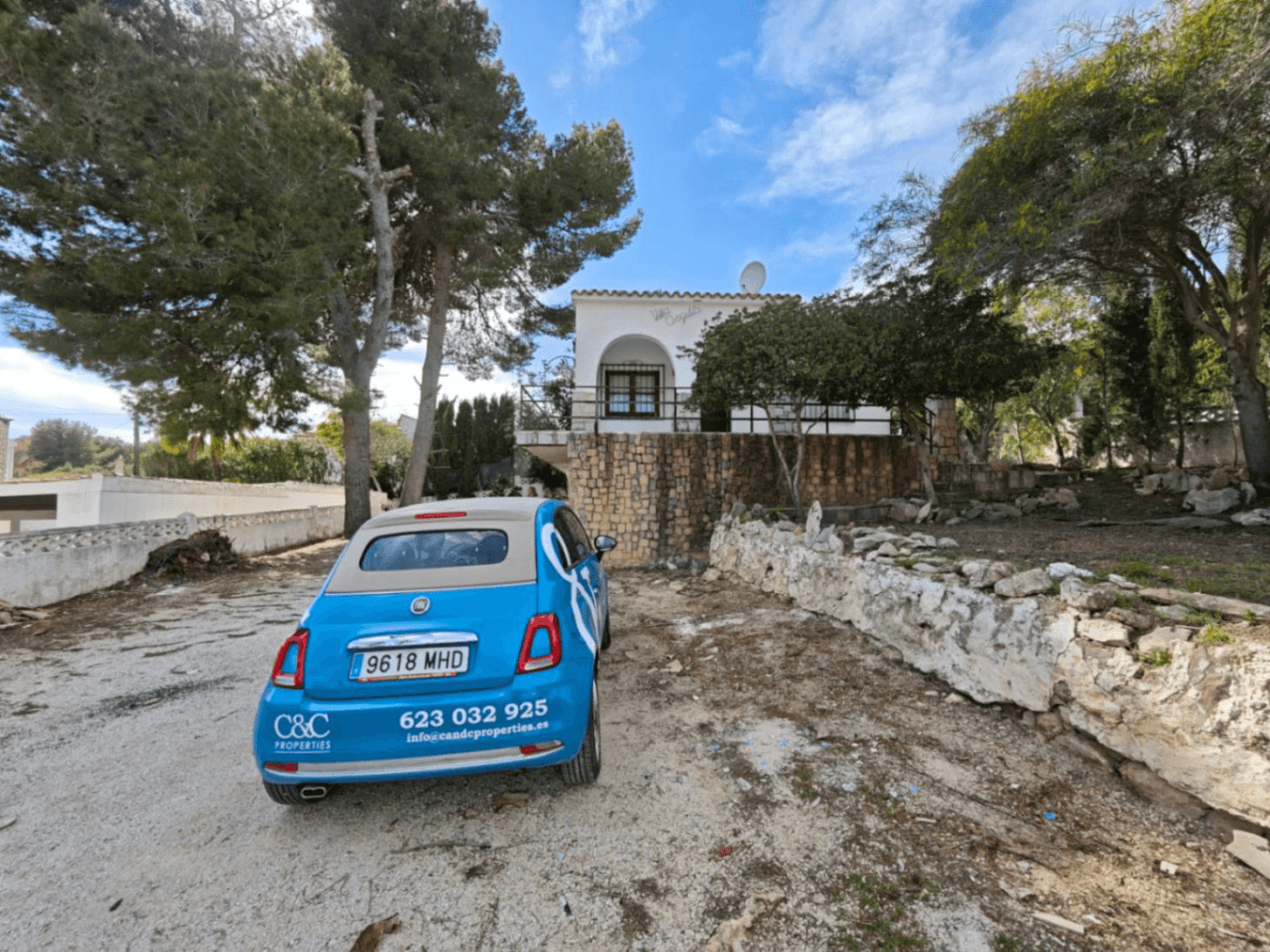 Vente de villa à réformer avec 2 chambres à Moraira, Alicante