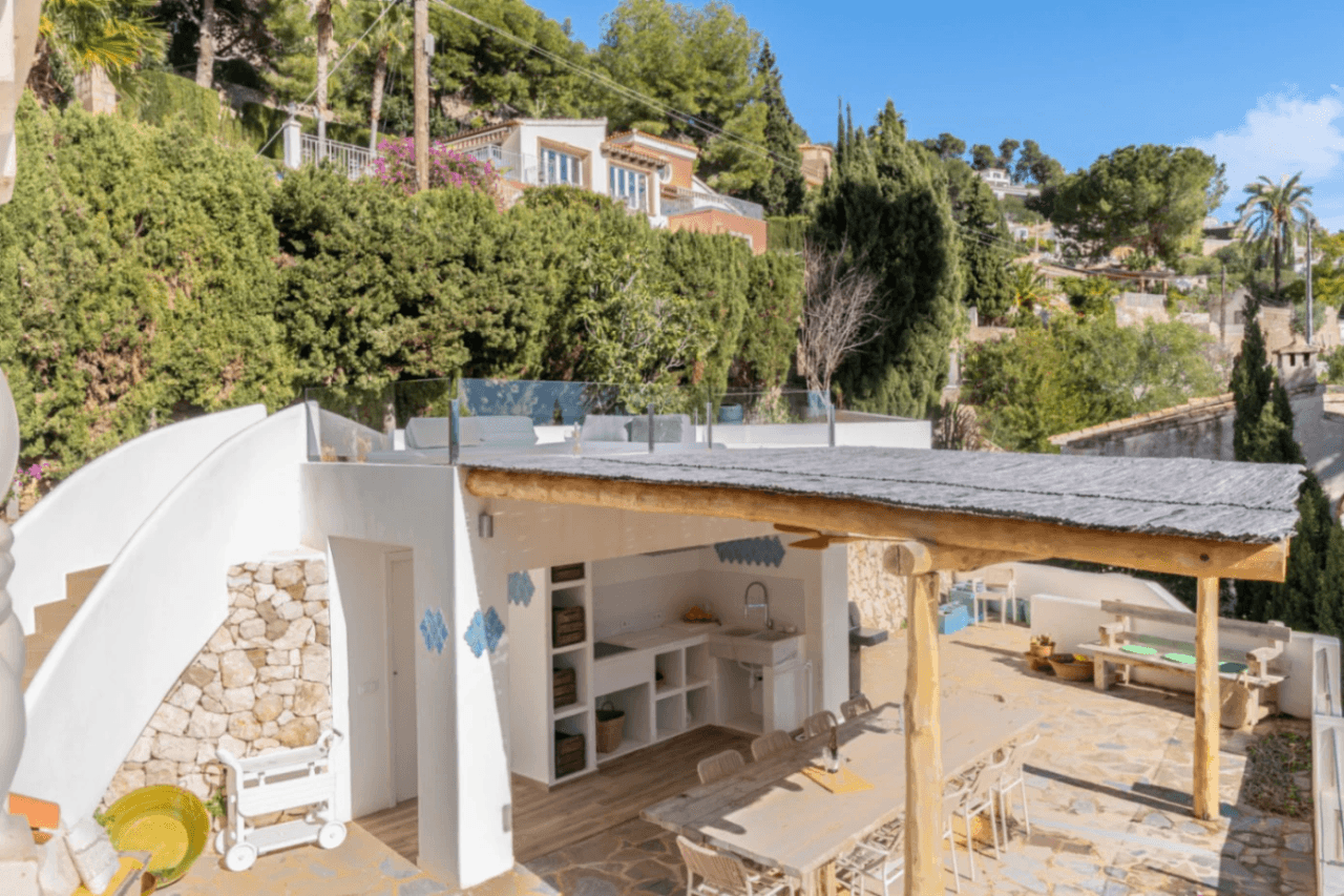 Belle villa spacieuse avec vue sur la mer à vendre à Benimeit, Moraira