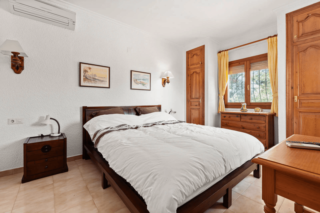 Villa avec un grand terrain à vendre à Moraira