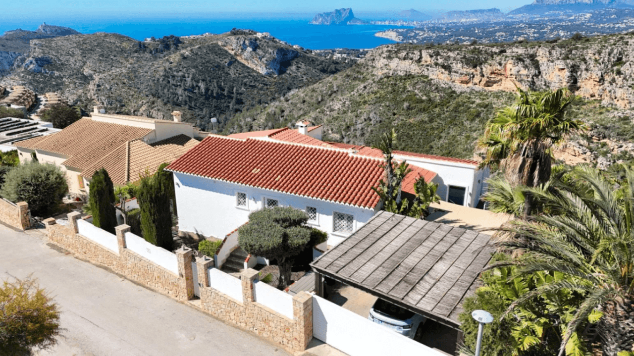 Cumbre del Sol, villa de luxe avec vues panoramiques sur la mer à Magnolias